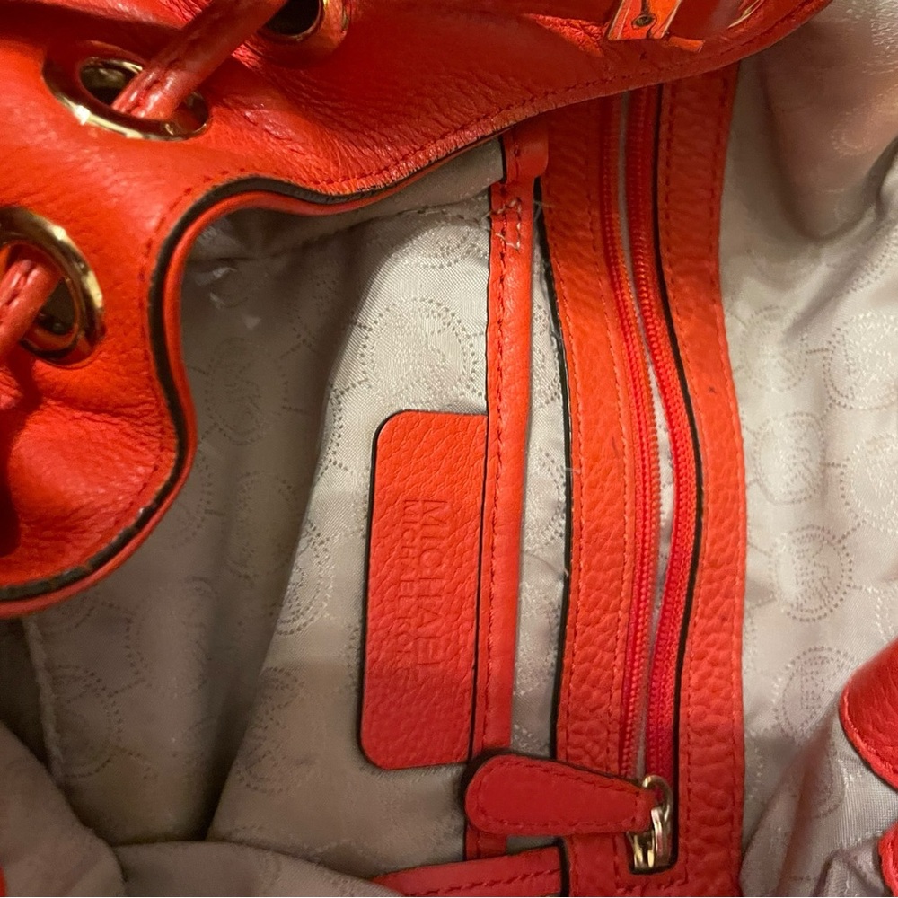 Michael kors Red Leather Tassel Hobo Bag with Gold Hardware bucket bag - Picture 6 of 12